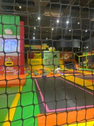 -蹦蹦跳跳(新奥购物中心店)