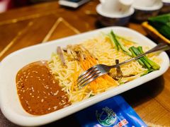 小锅牛肉米线-雀舞云南菜(天津天河城购物中心店)