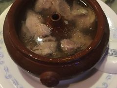 -蔼若春.传承三十年云南菜(金碧公园店)