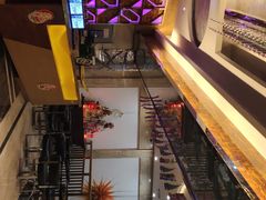 -蓝尊量贩(黄河路店)