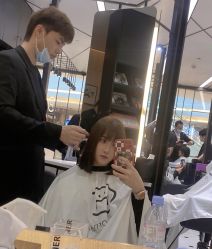 -HAIR CORNER