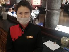 -八府香鸭·啫啫煲(华山路店)