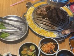 -青瓦炭韩潮烤肉(花园道店)
