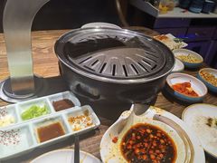 -明洞阿姨·韩式酱蟹烤肉·创意料理(三元桥店)