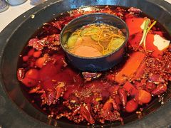 -爱你您·自家鱼塘·活水喷泉鱼火锅(八里店)