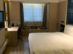 -杭州西湖湖滨银泰亚朵酒店