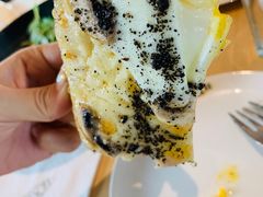 黑松露薄饼-LENBACH兰巴赫西餐啤酒坊(大连东港店)