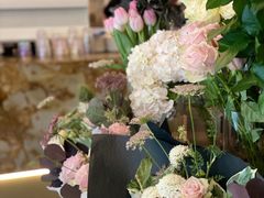 -FLOVIE FLORIST CAFE