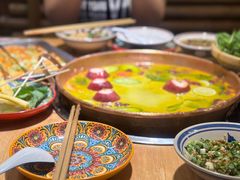 -洱火云南酸菜牛肉火锅(石景山当代商城店)