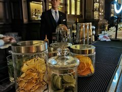 -LONG BAR 廊吧(外滩华尔道夫酒店)