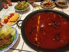 -旧街市鲜货老火锅(大光路店)