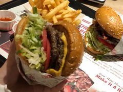 -The Habit Burger Grill 哈比特汉堡(复兴soho店)