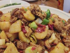 -俭寨大盘鸡·手抓肉·烧烤新疆菜(乌苏路店)