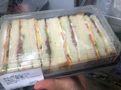 -blt精品超市(杭州城西银泰店)