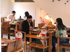 大堂-毛辣果·贵州红酸汤牛肉火锅(西单店)