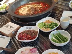 -老船舫·现做活鲜鱼馆(东郊记忆店)