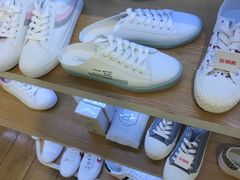 -hotwind热风(世纪东方广场店)