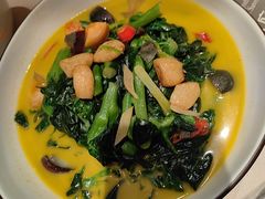 -八府香鸭·啫啫煲(华山路店)