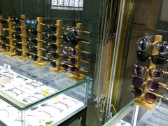 -臻美视爵眼镜·明月·依视路·蔡司折扣店(广渠门店)