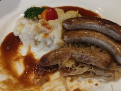 兰特伯爵自制猪肉肠配酸菜、土豆-兰特伯爵西餐厅·啤酒屋(方庄店)