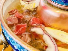 -毛辣果·贵州红酸汤牛肉火锅(西单店)