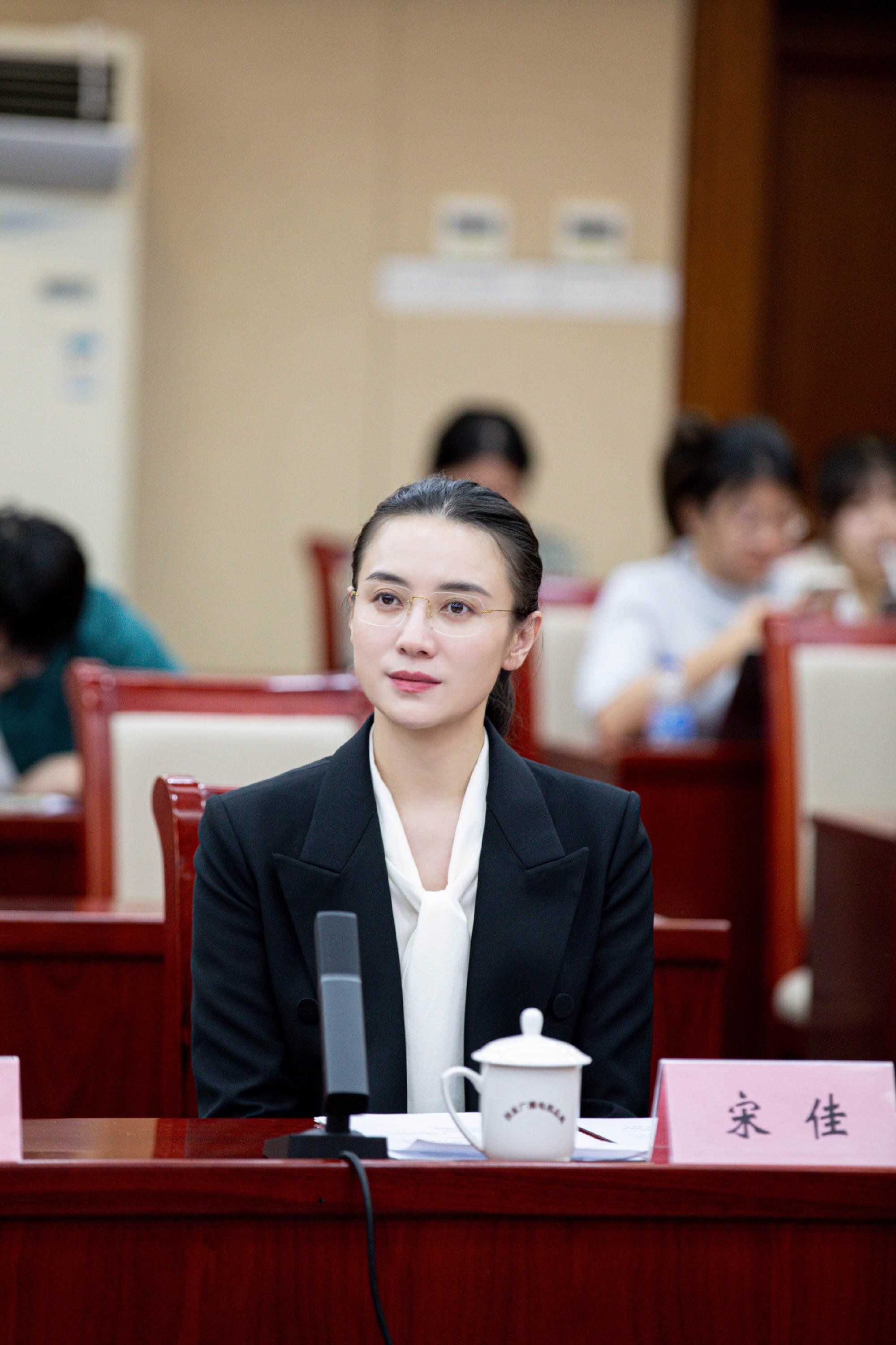 这才是宋佳最美的样子!