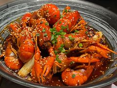 -肥肥虾庄·金牌油焖大虾(杨园滨江时代walk店)