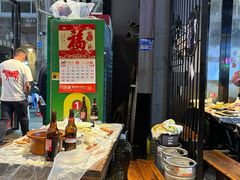 -老街烧烤大排档·地道湖北菜·龙虾馆(汉口火车站店)