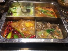 -月满大江经典火锅(任城路店)