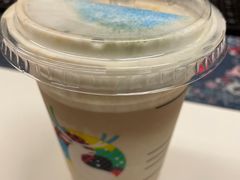 -瑞幸咖啡(宝华国际广场店)