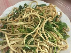 -南汇老顾农家乐采摘大团水蜜桃采摘店