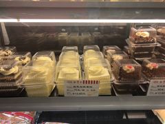 -红宝石·鲜奶小方·海派西点房(浦三店)