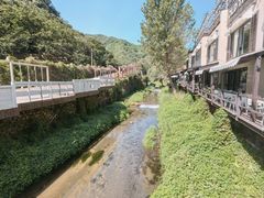 -泰莲庭·溪畔餐厅(雁栖湖店)