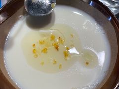 -鹿鸣山草本茶香火锅(园西路店)
