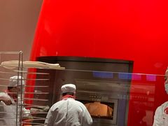 -城市大道红炉披萨烘焙坊