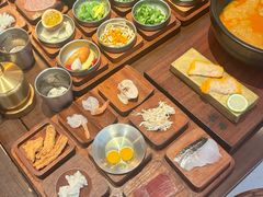 -银米·云南传统过桥米线(双廊黑金冠店)