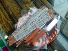 餐具摆设-老白驼退骨特色美食