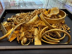 -恒一珠宝·回收黄金钻石奢侈品(灵岩南路店)