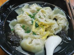 -何太太馄饨面铺(大浒东苑店)