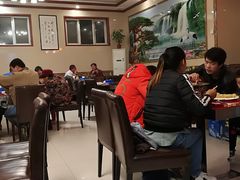 大堂-鸿亨泰杂鱼馆(港馨家园店)