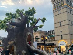 -王府井奥莱临潼小镇(临潼店)