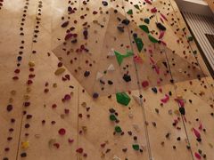 -ROCKPLUS攀岩馆(环宇城店)