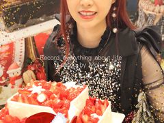 莓果盛宴-卷心卷意·轻甜蛋糕(新光天地店)