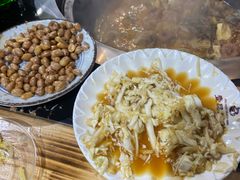 -咱屯子铁锅炖(洪楼店)