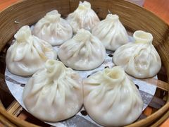 -莱莱小笼·乔艾