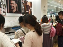 -优衣库(长沙国金中心店)