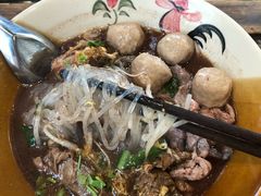 -Show Neua Thai Street Food