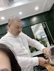 -悦Salon发型设计