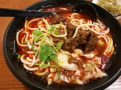 -鑫花溪牛肉米粉(凤凰街创始总店)