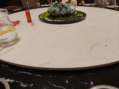 -阿瓦山寨·湘菜现炒·剁椒鱼头王(咸阳总店)